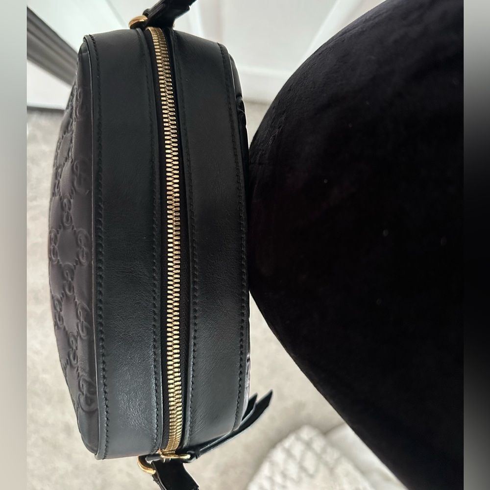 GUCCI Guccissima Small Signature Camera Bag - Picture 9 of 16